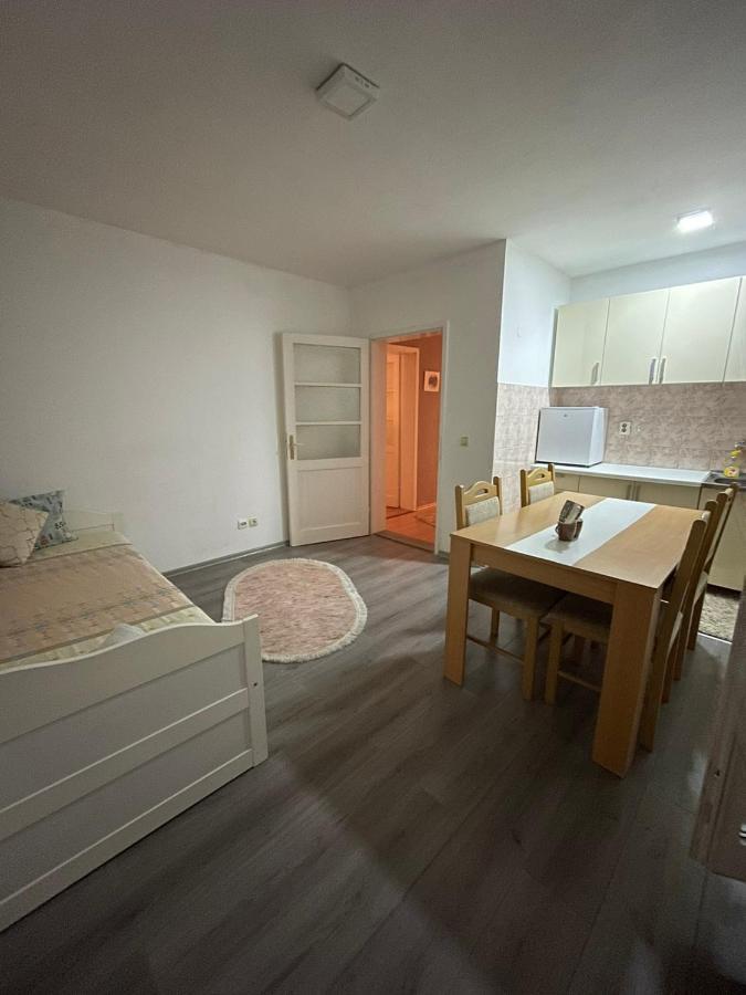 Apartman City Apartment Tuzla Ngoại thất bức ảnh